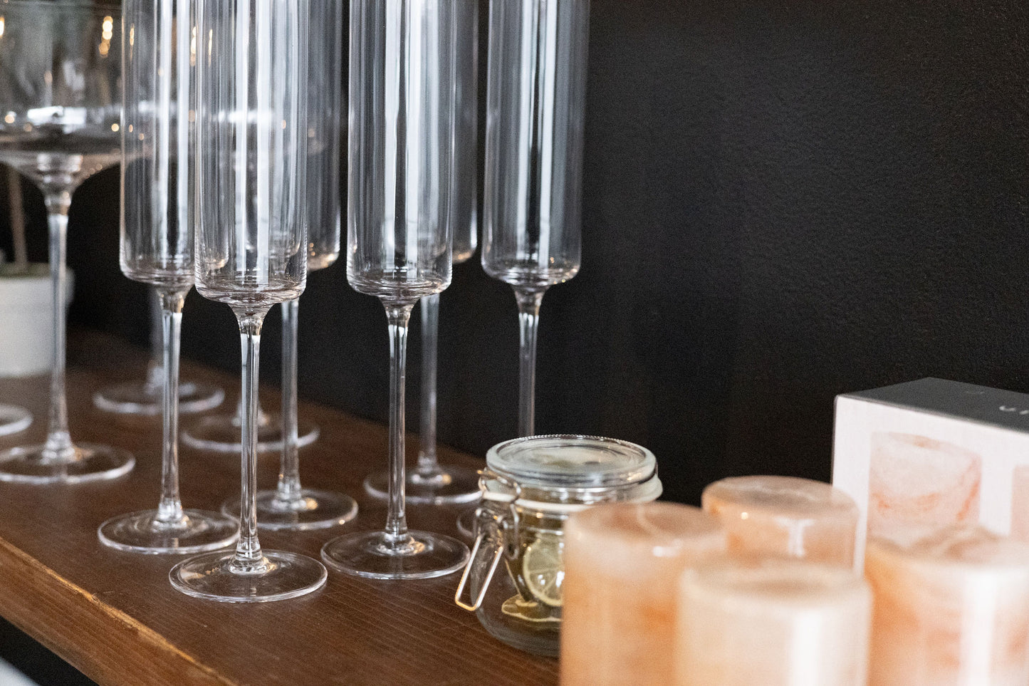 Laurel Champagne Flutes