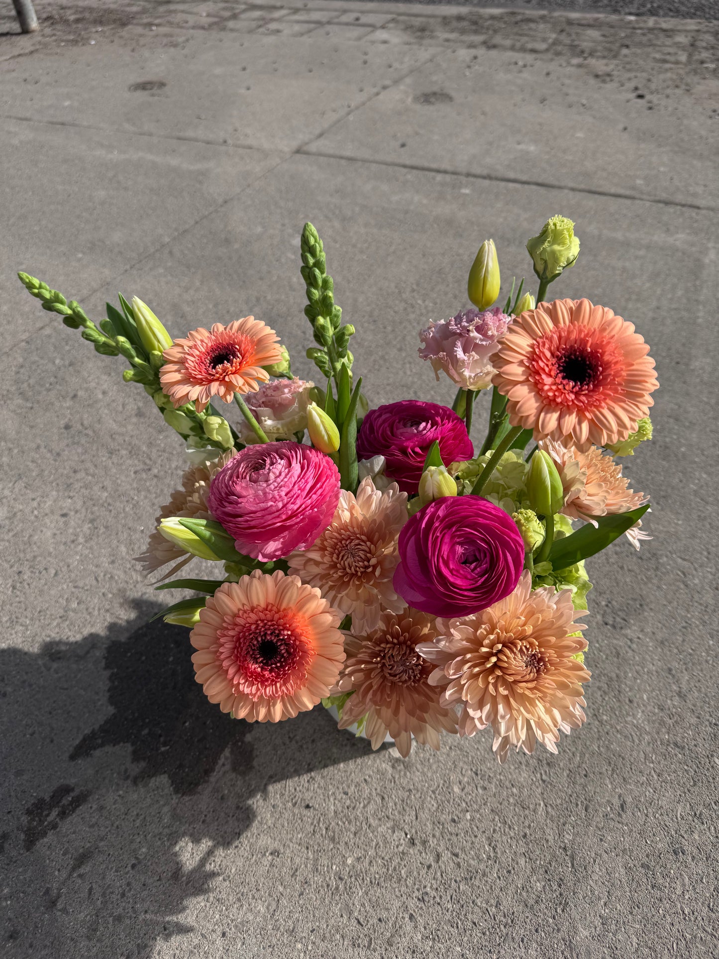 MOTHER'S DAY BOUQUET (PRE-ORDER MAY 9-11)