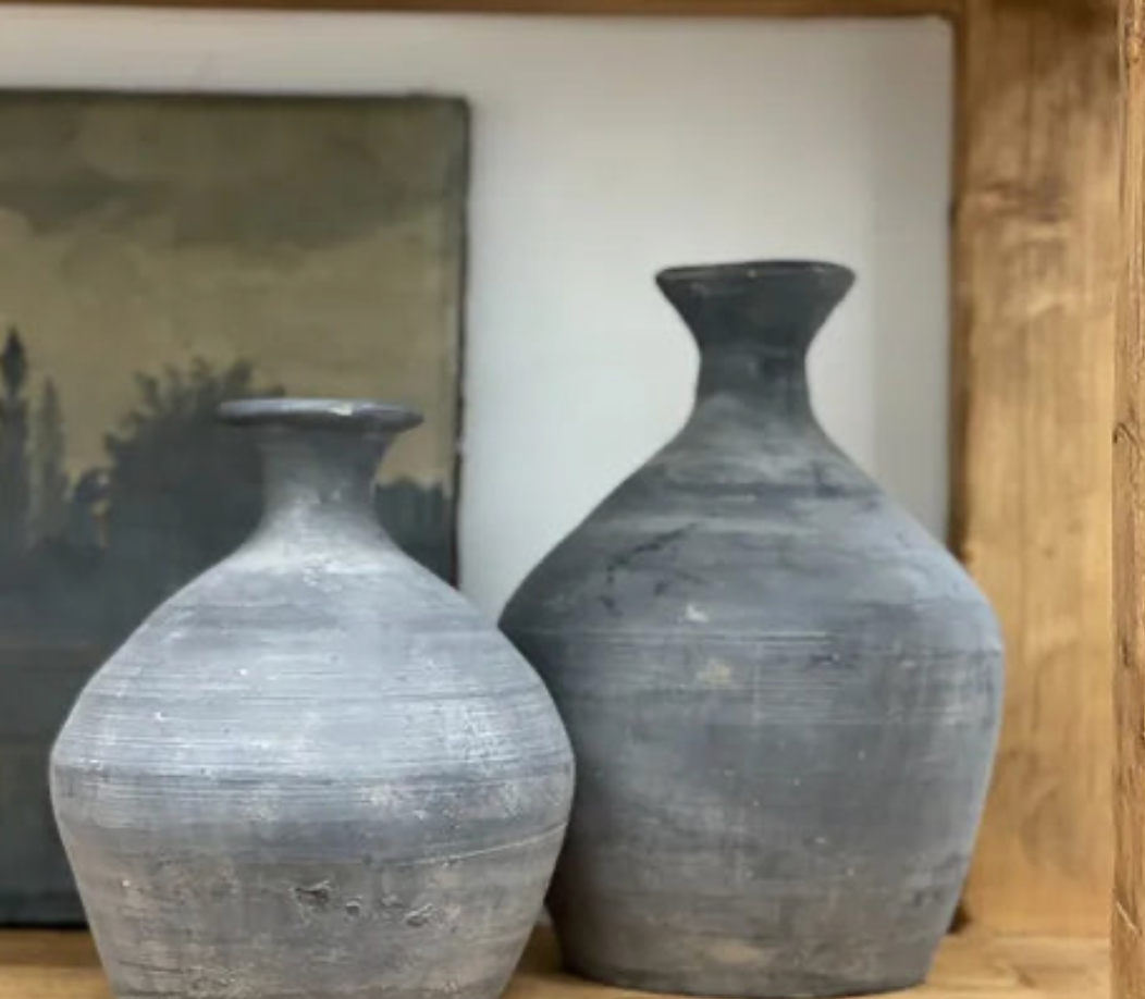 Louis X Vintage Pot
